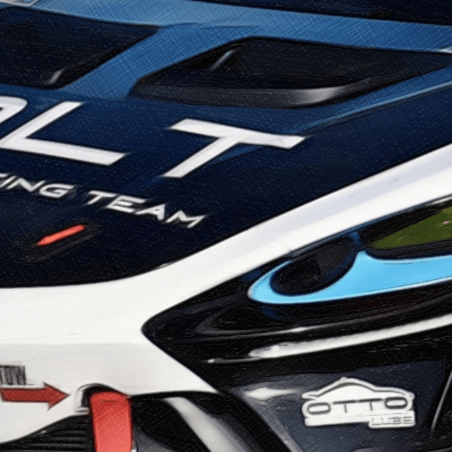 C250409 McLaren Artura GT4 British GT 25 Jolt Racing #37 DNPK _ICA8004